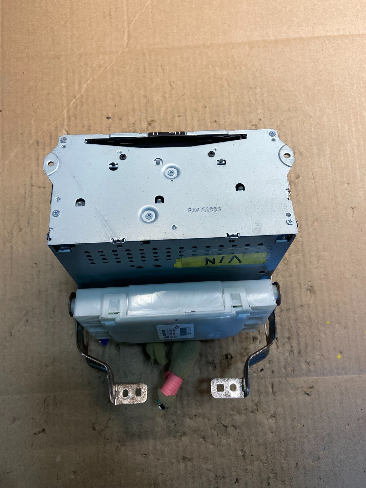 2013 to 2017 Nissan Pathfinder Radio AM/FM Receiver OEM Z0668 DG0