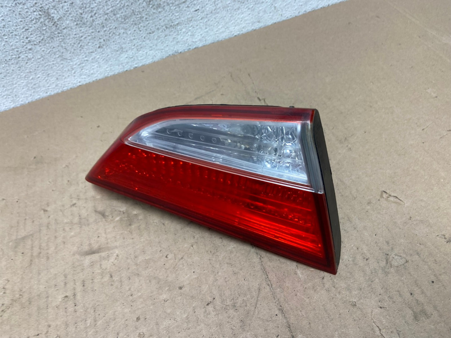 2011 2012 2013 Hyundai Elantra Inner Tail Light Left Driver LH AG4684 LK1