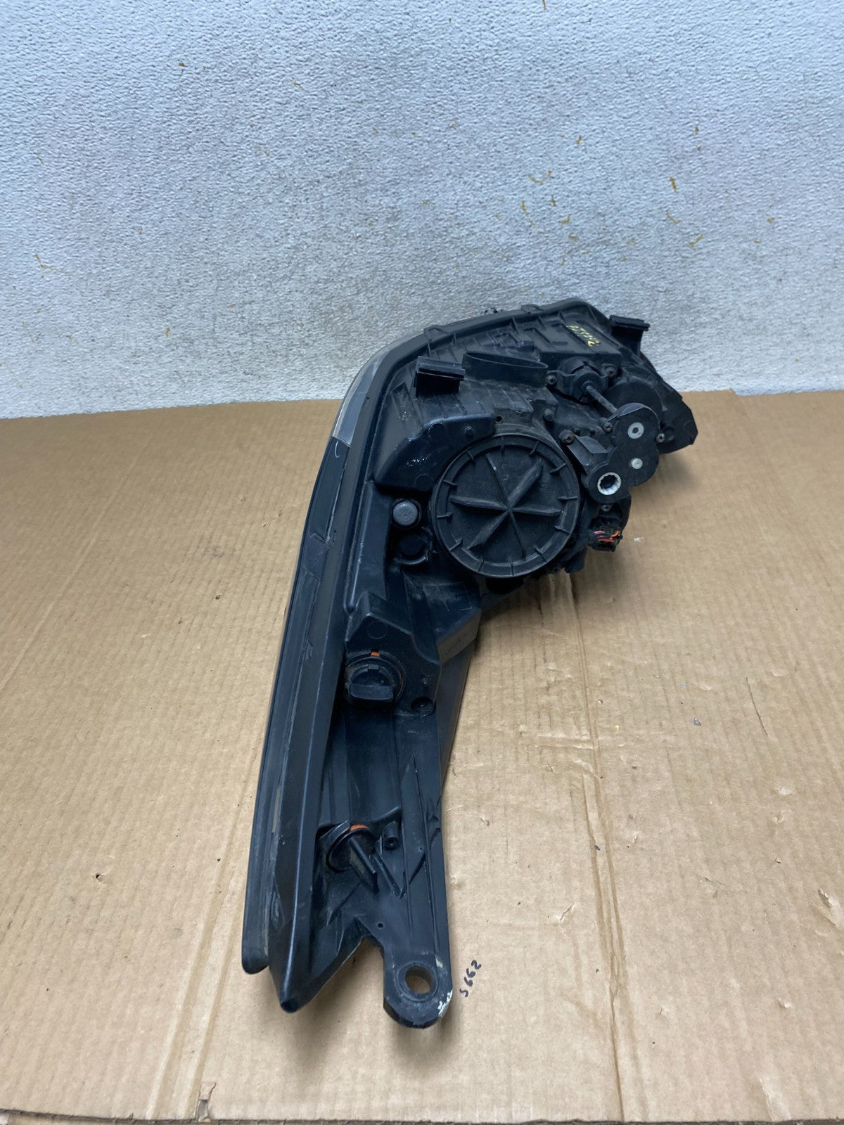 2011 2012 2013 Hyundai Elantra Right Passenger Headlight AI5742 DW7