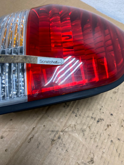 2005 to 2006 Hyundai Santa Fe Left Driver Side Tail Light AD1139 LK3