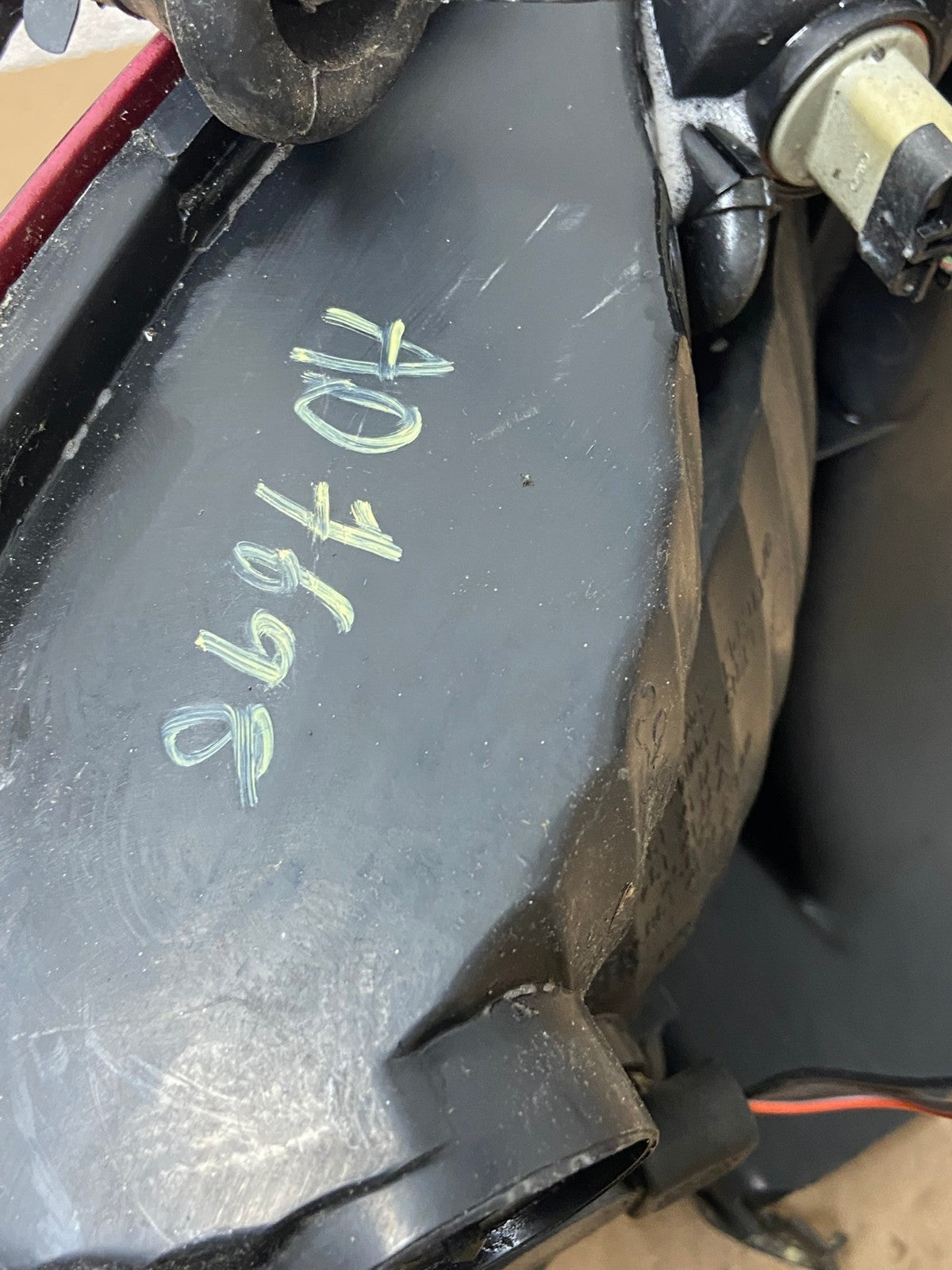 2000 2001 2002 2003 Ford Taurus Left Driver Lh Side Tail Light AD8