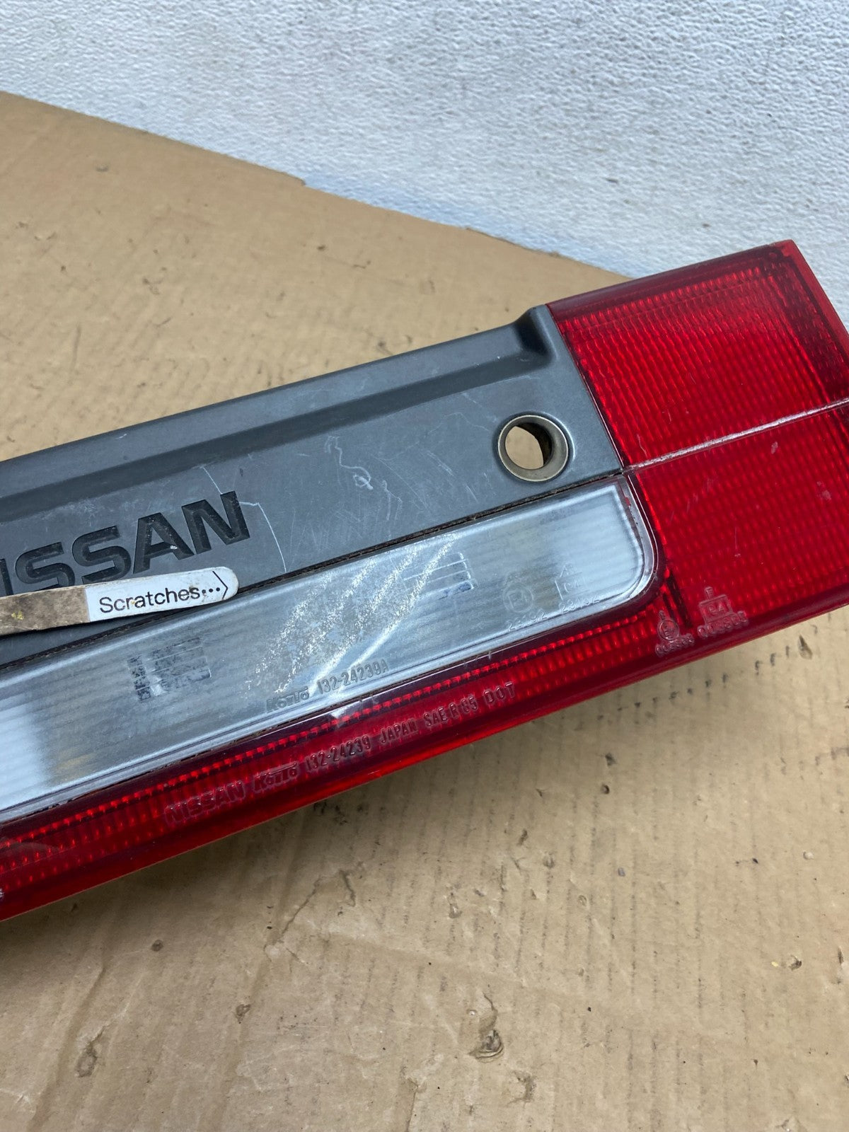 1987 to 1989 Nissan 300ZX Rear Trunk Center Tail Light AD0977 DG3
