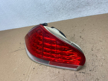 2004-2007 BMW 6 Series 650i 645i Right Passenger Side Tail Light AG1305 LK1