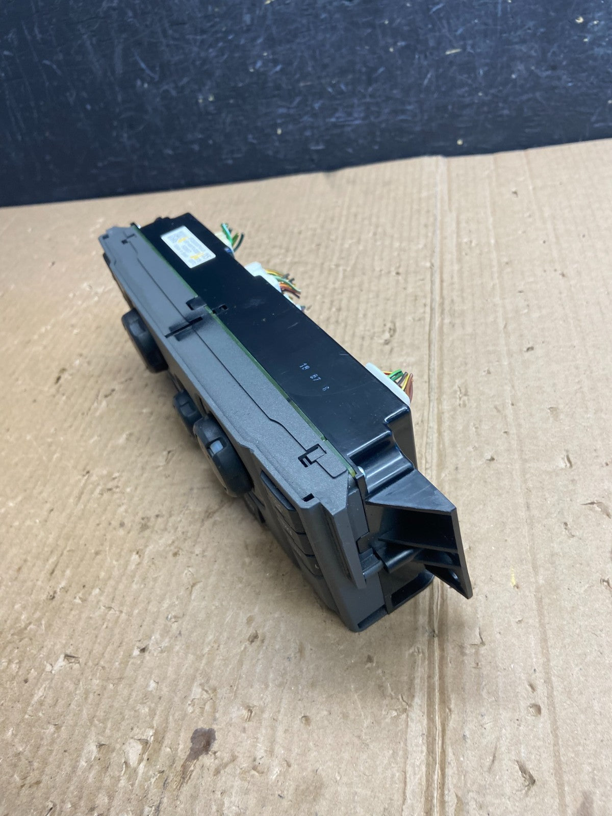 2008 to 2009 Land Rover Range LR3 AC Heater Climate Control Module AE4038 DG2