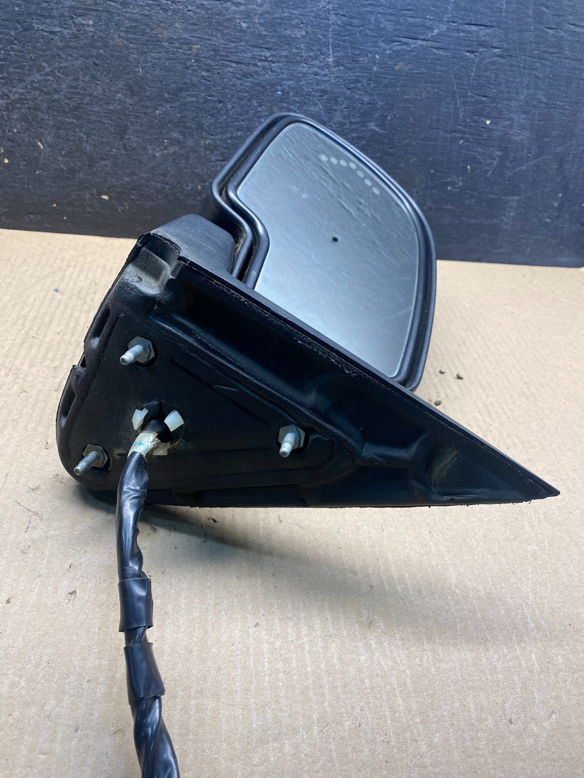 2003-2006 Chevrolet Tahoe Suburban Left Driver LH Turn Door Mirror AH3290 DG4