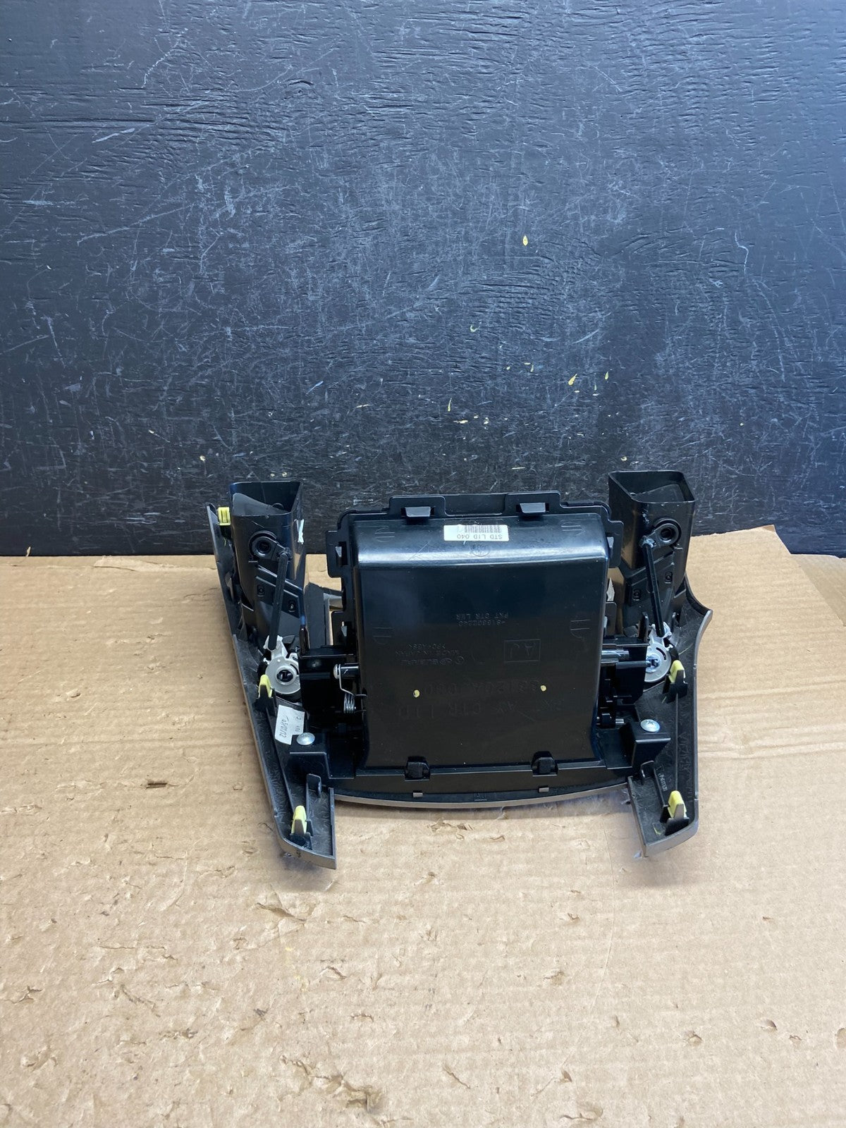 2010 - 2014 Subaru Legacy Radio Console Dashboard Center Panel Trim af2700 DG4