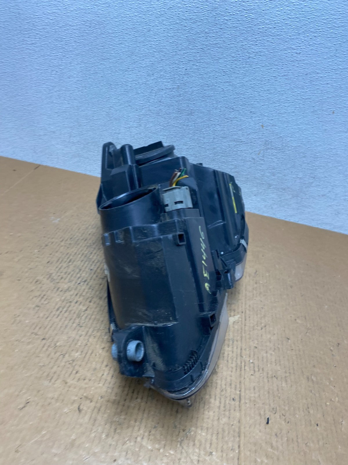 2008 to 2011 Mercedes Benz C-CLASS Right Passenger Side Headlight TYC AE1446 DW7