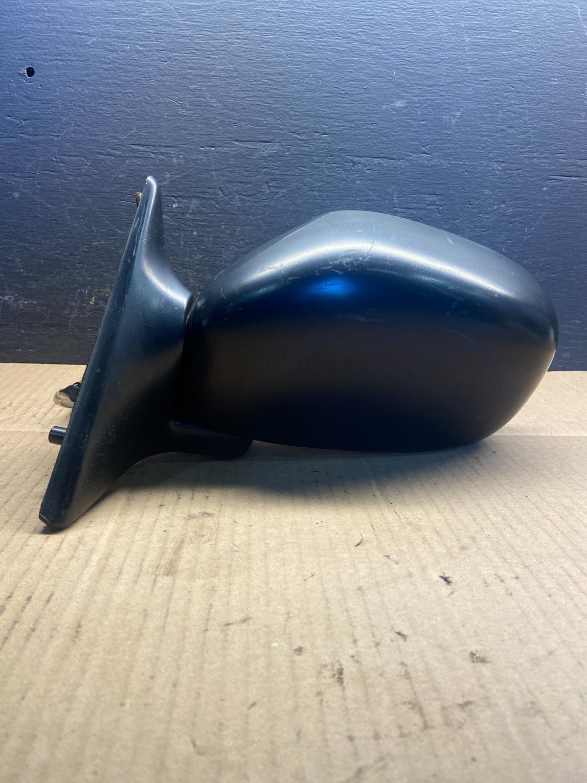 2001 to 2004 Nissan Pathfinder Left Driver Side View Door Mirror ad2938 DG0