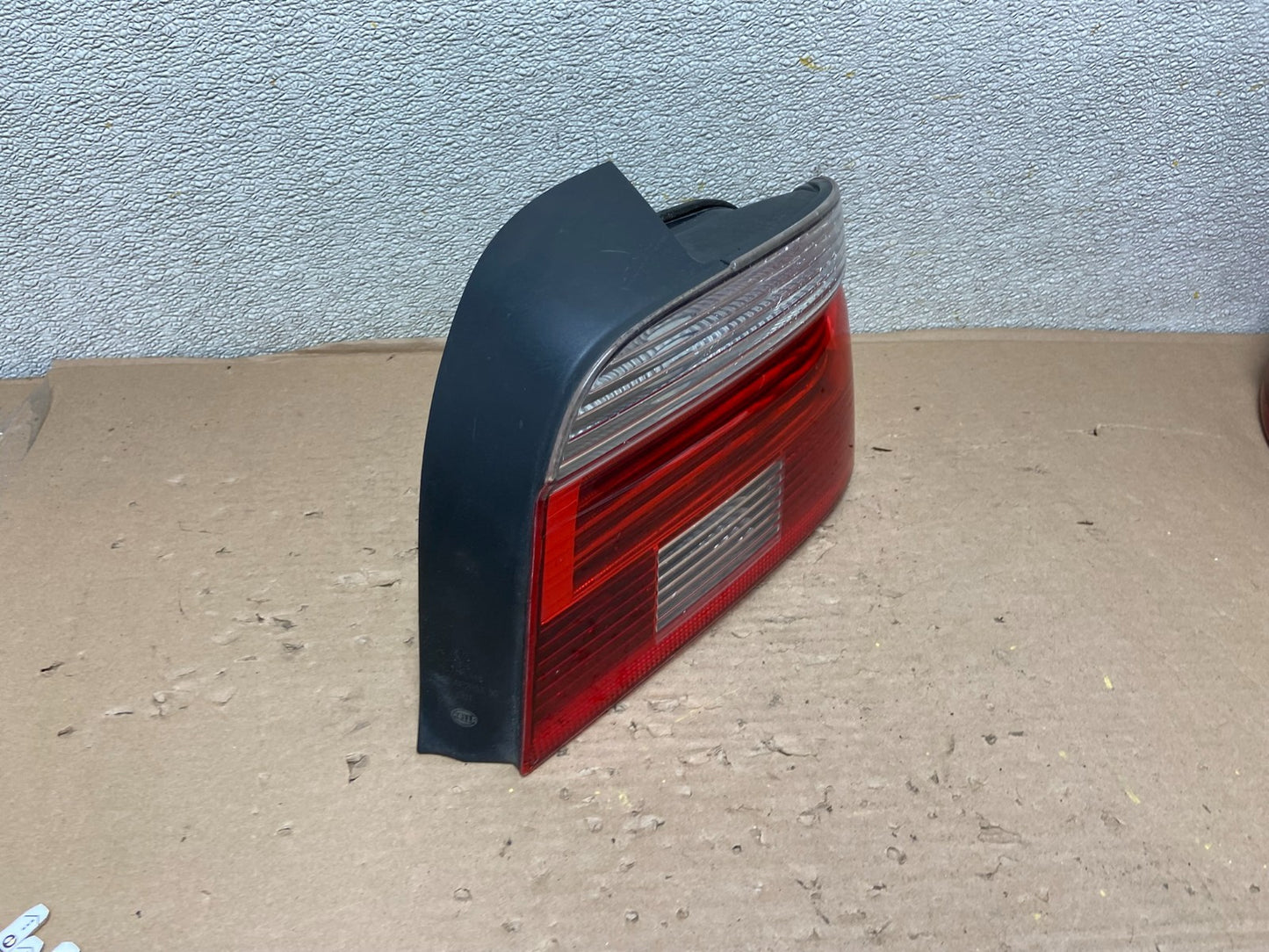 2001- 2003 BMW 5 Series E39 530i Right Passenger Rh Tail Light AB0288 LK2