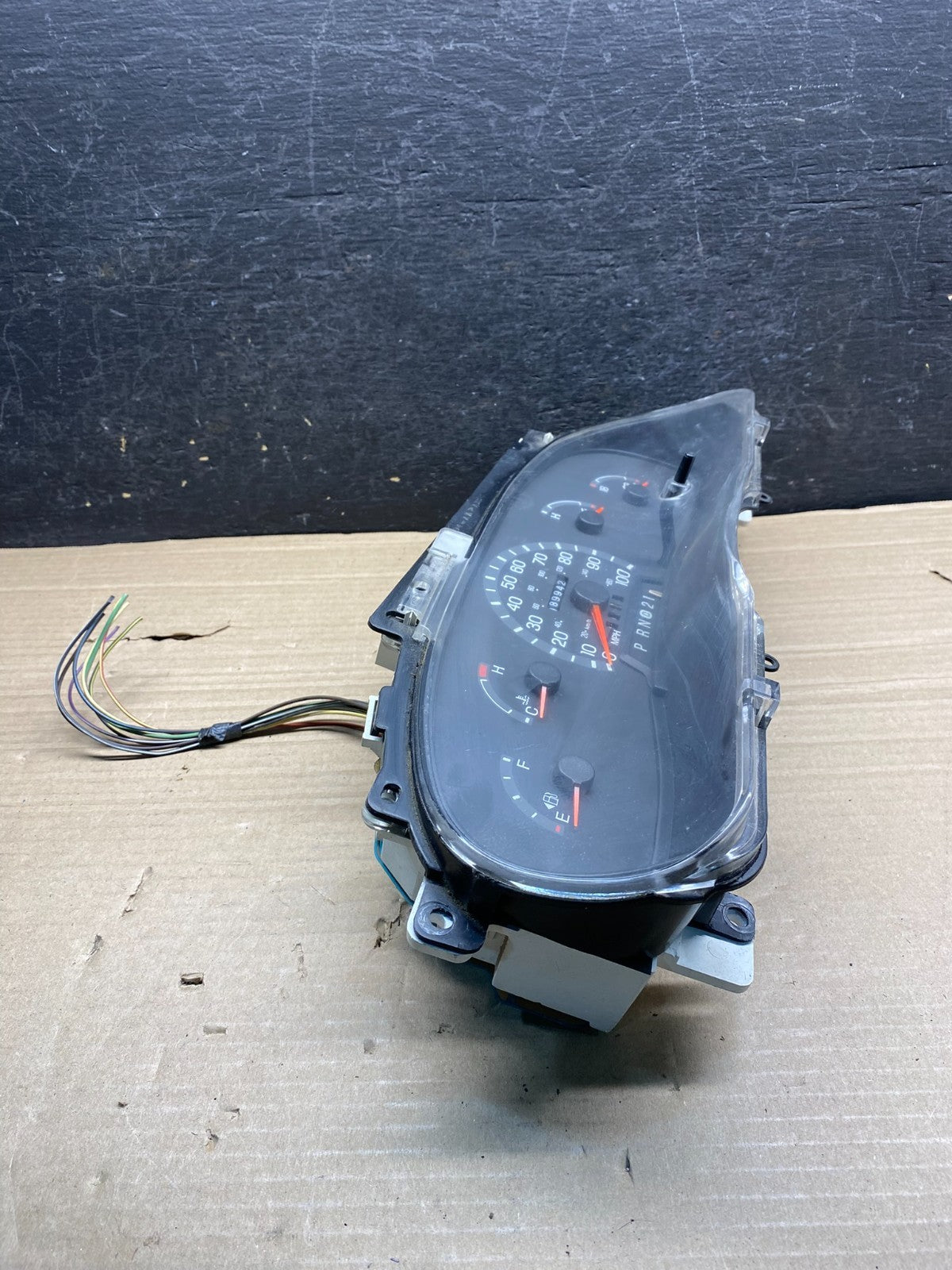 2001-2002 Ford Econoline E250 E350 Van Speedometer Instrument Cluster ah9934 DG1