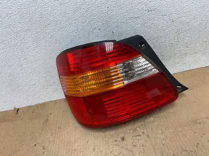 2001 - 2005 Lexus Gs300 Gs400 Gs430 Left Driver LH Side Tail Light AE9342 LK0