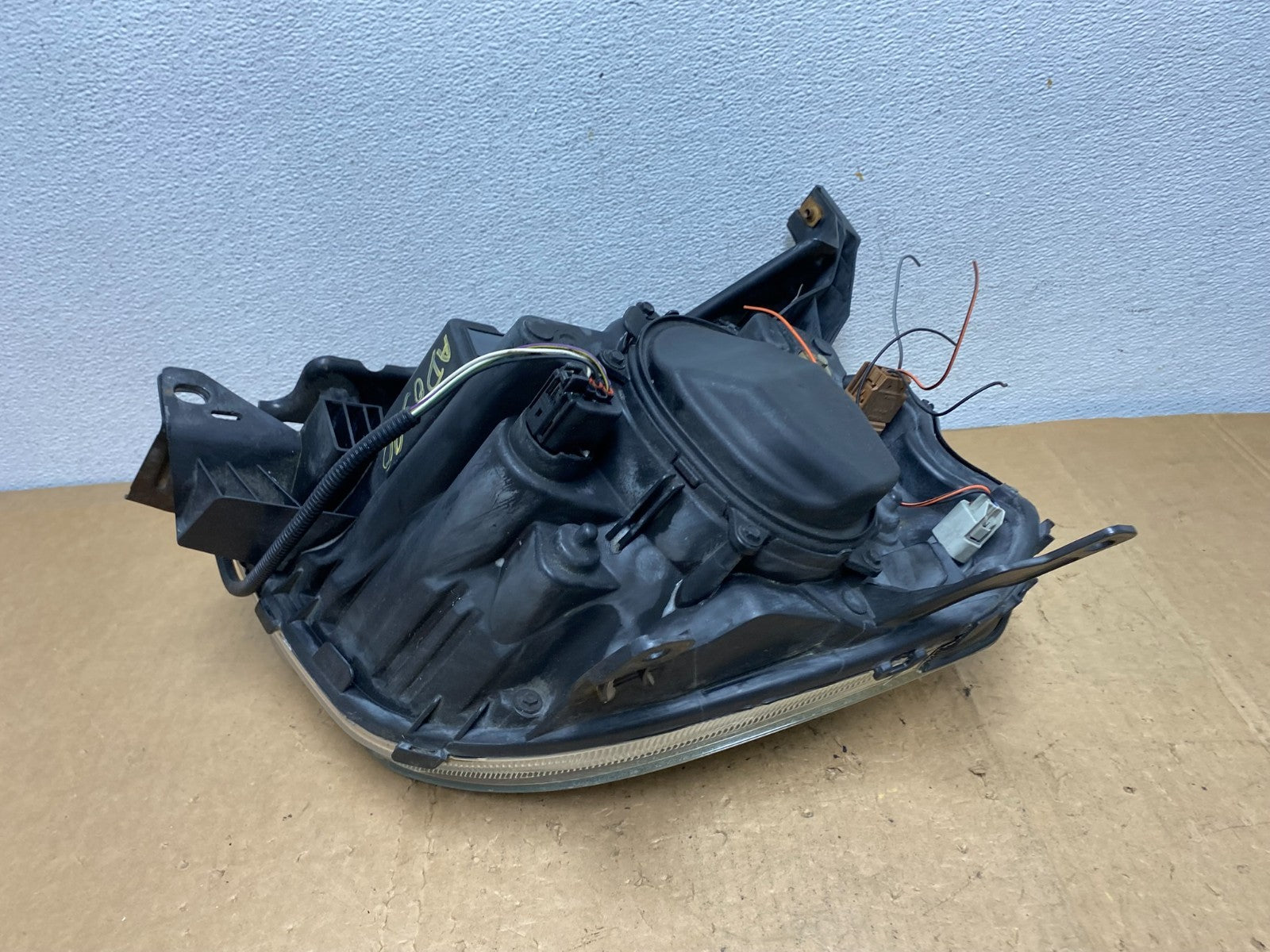 2005 2006 2007 Mercury Montego Left Driver LH Side Headlight Xenon HID AD0590 DW5