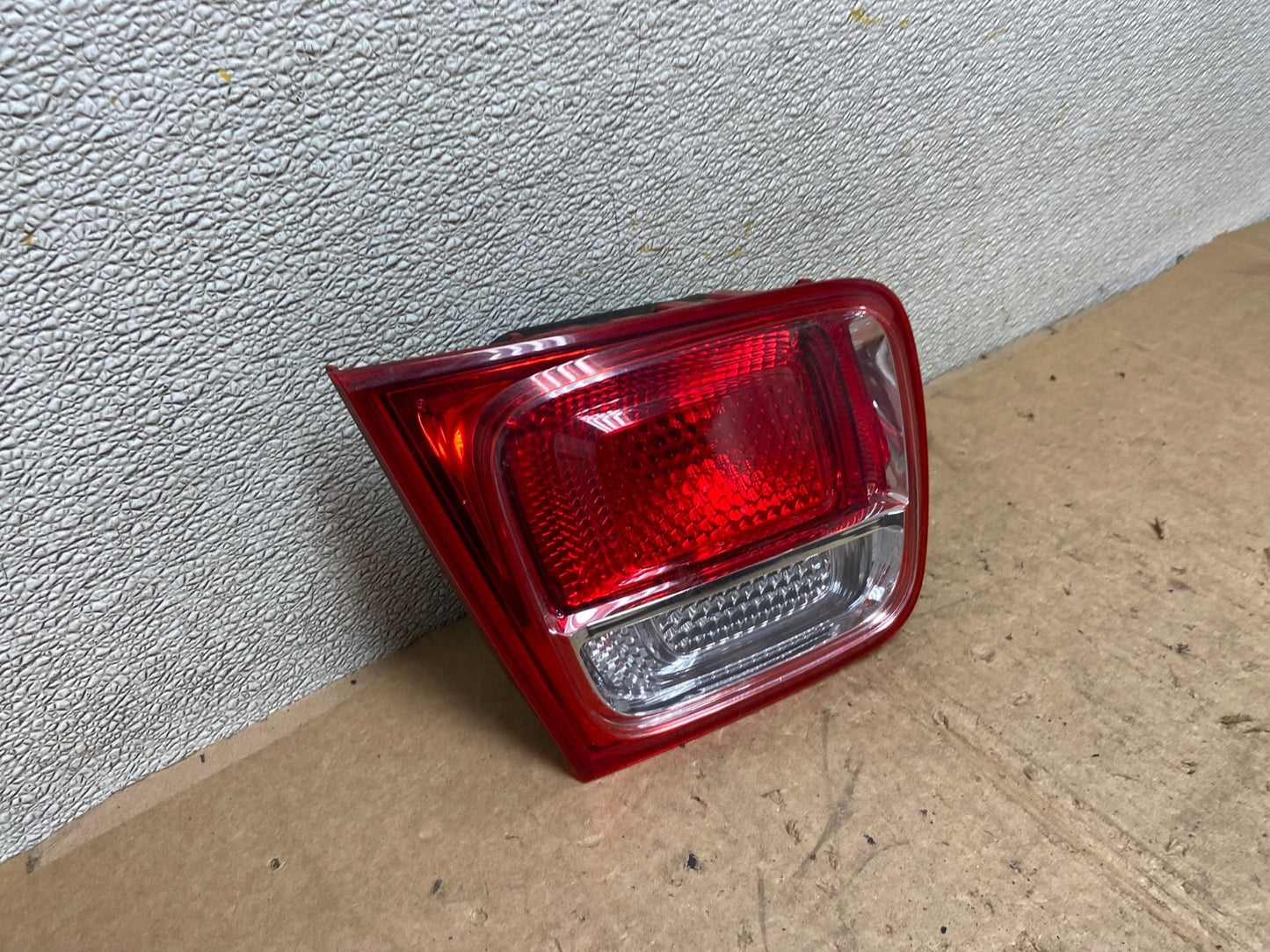 2013-2016 Chevrolet Malibu Left Driver LH Inner Tail Light AA4145 DW2