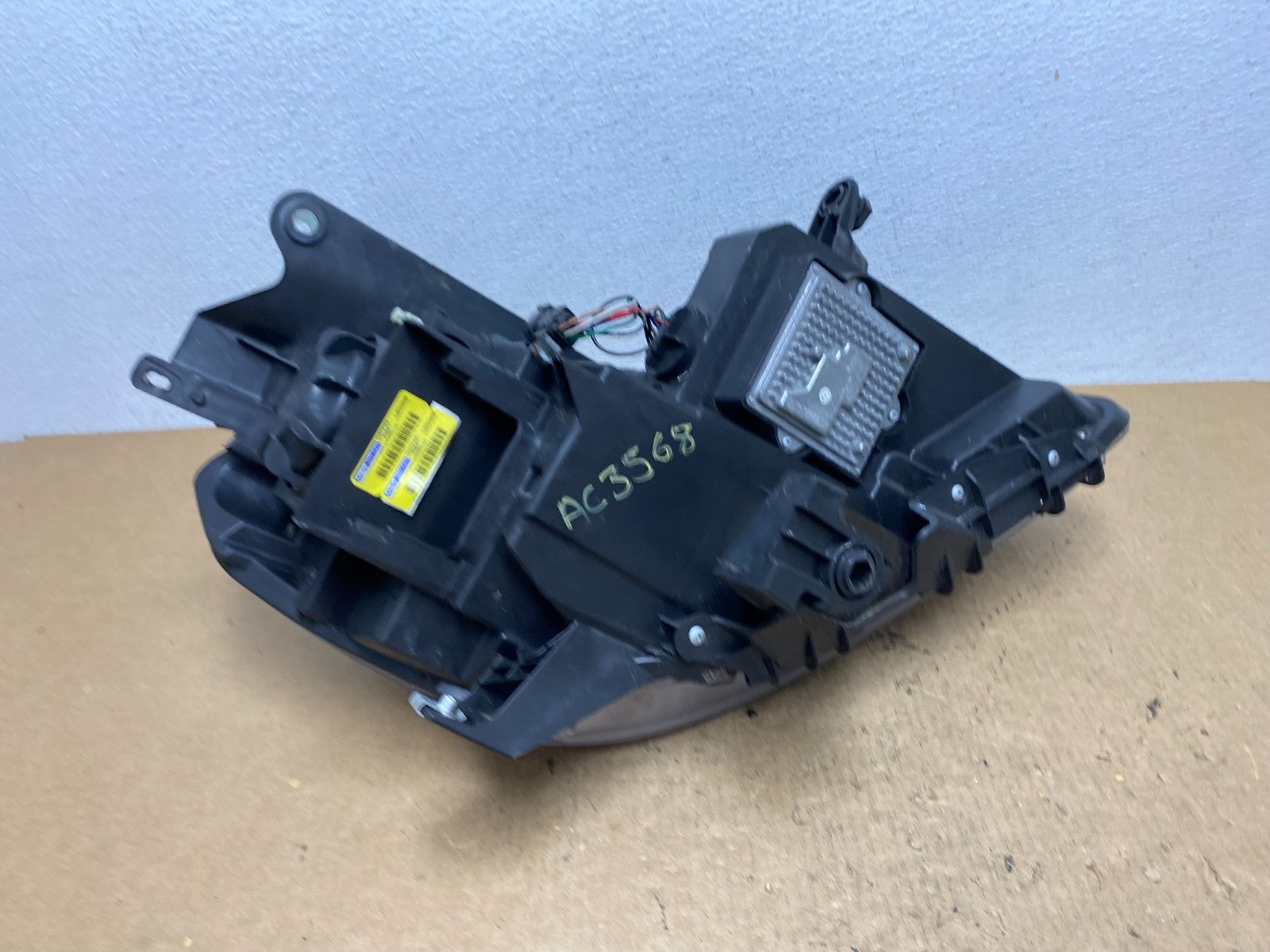 2013-2016 Gmc Acadia Left Driver LH Side Led Halogen Headlight TYC AC3568 DW7