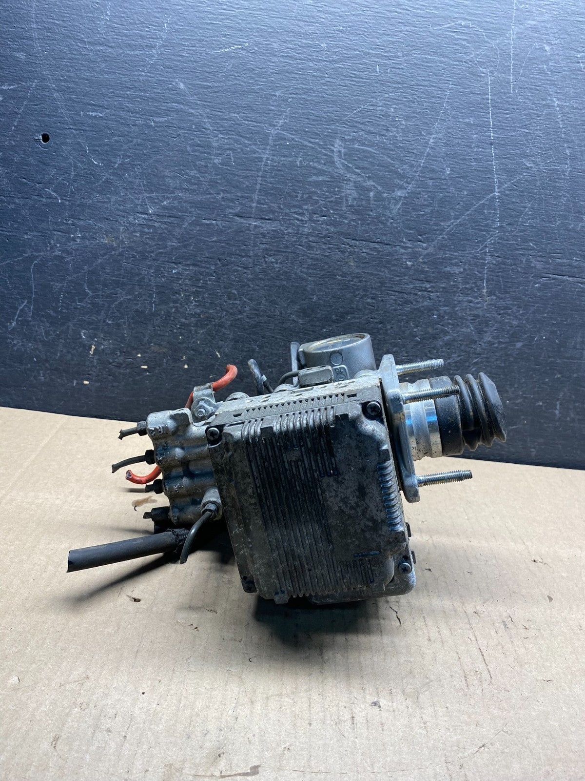 2010 - 2015 Toyota Prius ABS Brake Pump Anti Lock Module ag9684 DG5