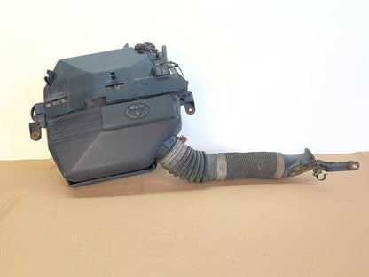 2004 to 2005 Toyota RAV4 Air Intake Cleaner Filter Box AG3031 DG0