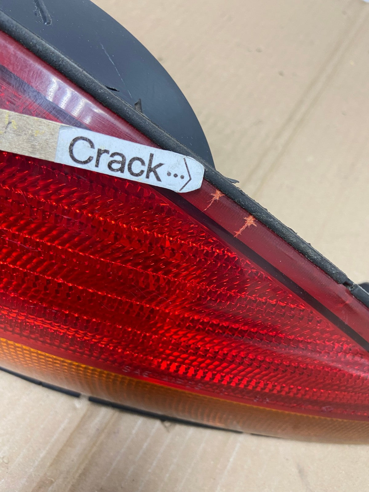 2003-2004 Chrysler Concorde Right Passenger RH Side Tail Light AE8994 LK4