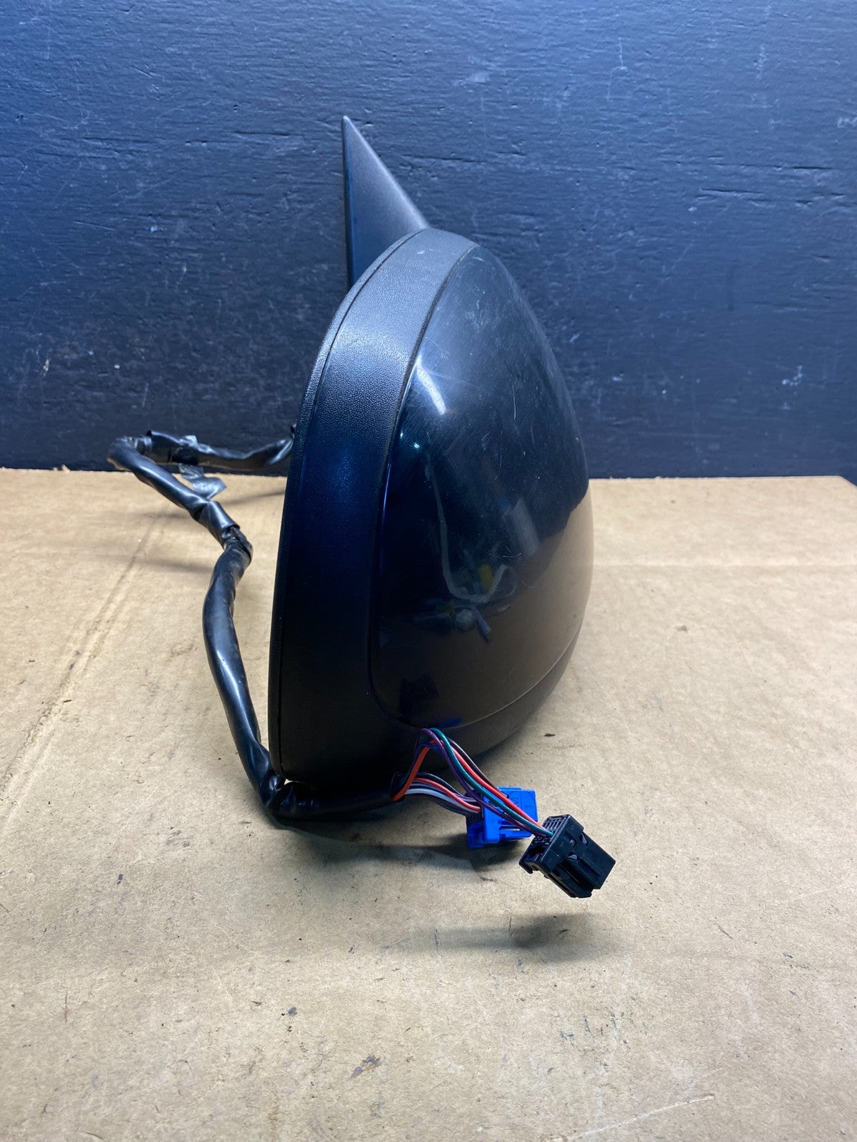 2003-2006 Chevrolet Tahoe Suburban Right Passenger Turn Door Mirror AD4819 DG11