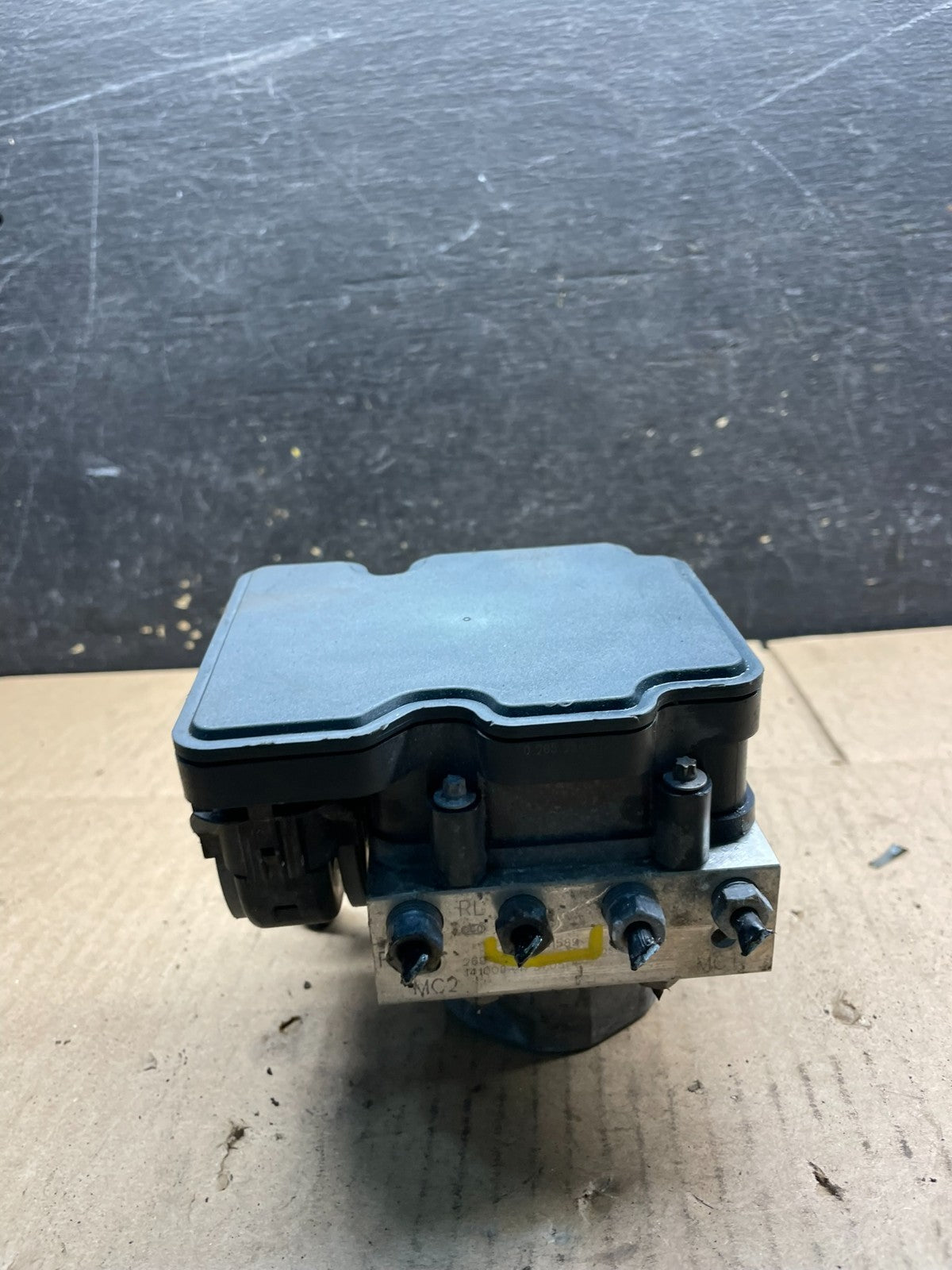 2014-2017 Maserati Ghibli Anti Lock Brake ABS Pump Control Module OEM v9081 DG2