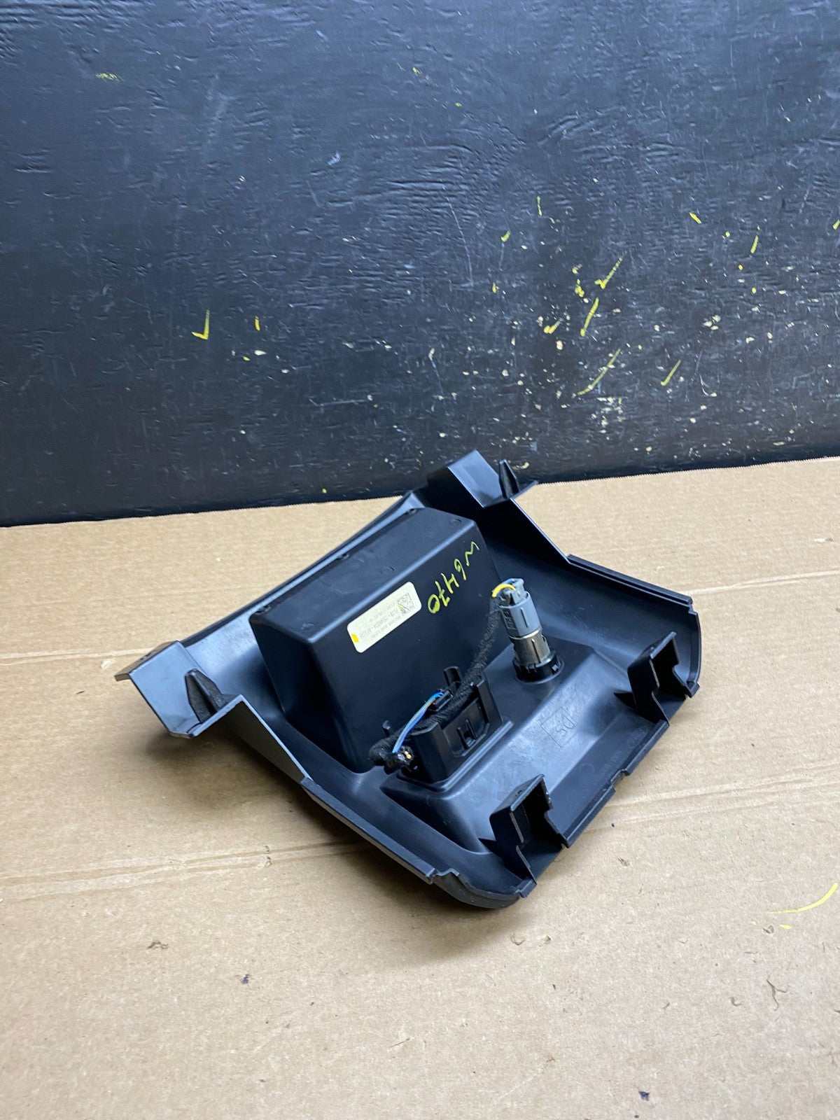 2015-2019 Ford F-150 Dash Low Media Bin Tray Pocket Aux 12v Power Port W6470 DG4