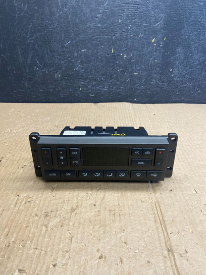 2003 to 2006 Lincoln Town Car Climate Control Panel ae4039 DG0