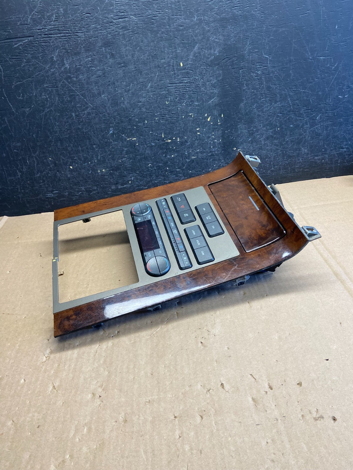 2007 to 2014 Lincoln Navigator Radio Stereo Climate Control Dash Trim AI6331 DW1