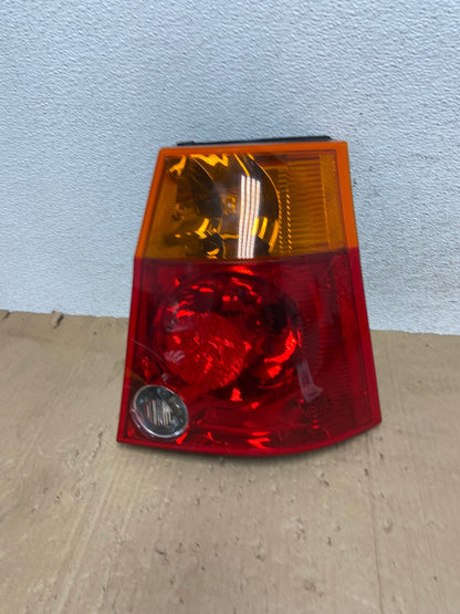 2004 to 2006 Chrysler Pacifica Right Passenger Rh Side Tail Light AE9213 LK0