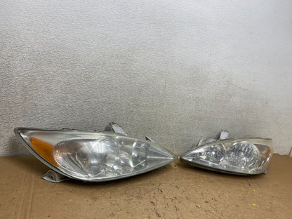 2002 2003 2004 Toyota Camry Left+Right Set Side Halogen Headlights V8292 DW2