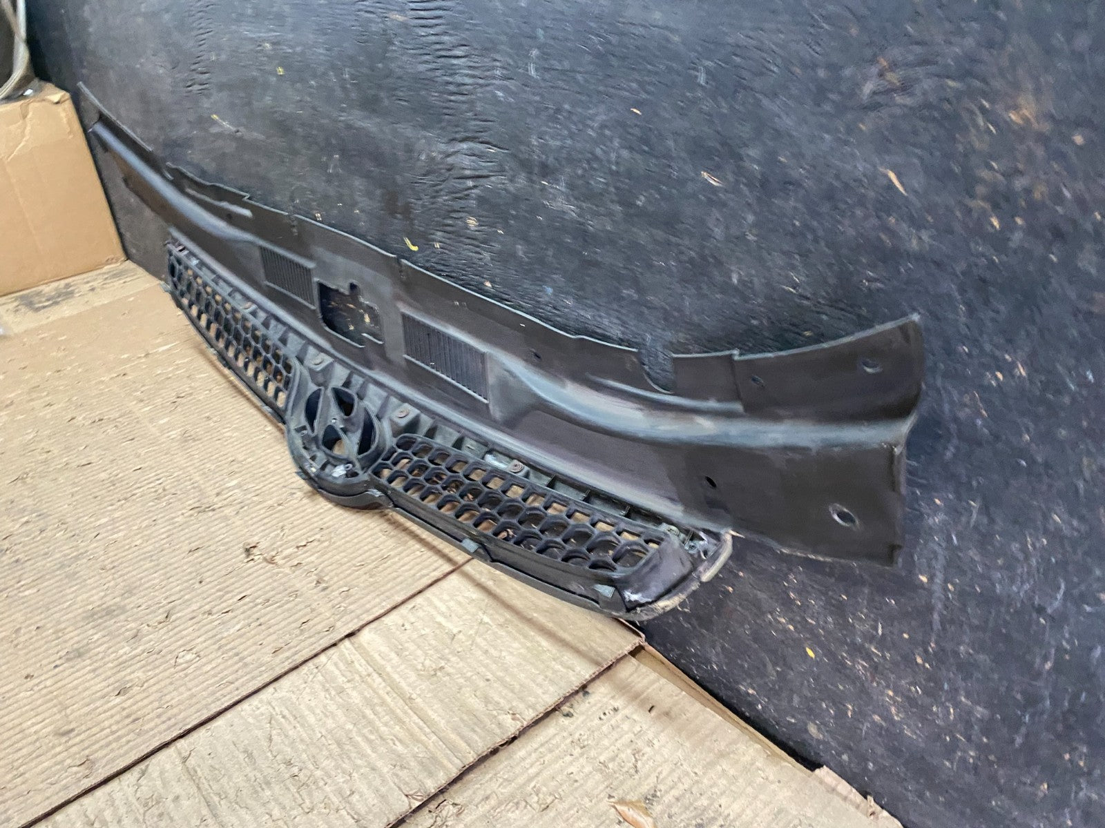 2009-2012 Hyundai Elantra Touring Wagon Front Upper Grill Grille Oem W9875 DG4