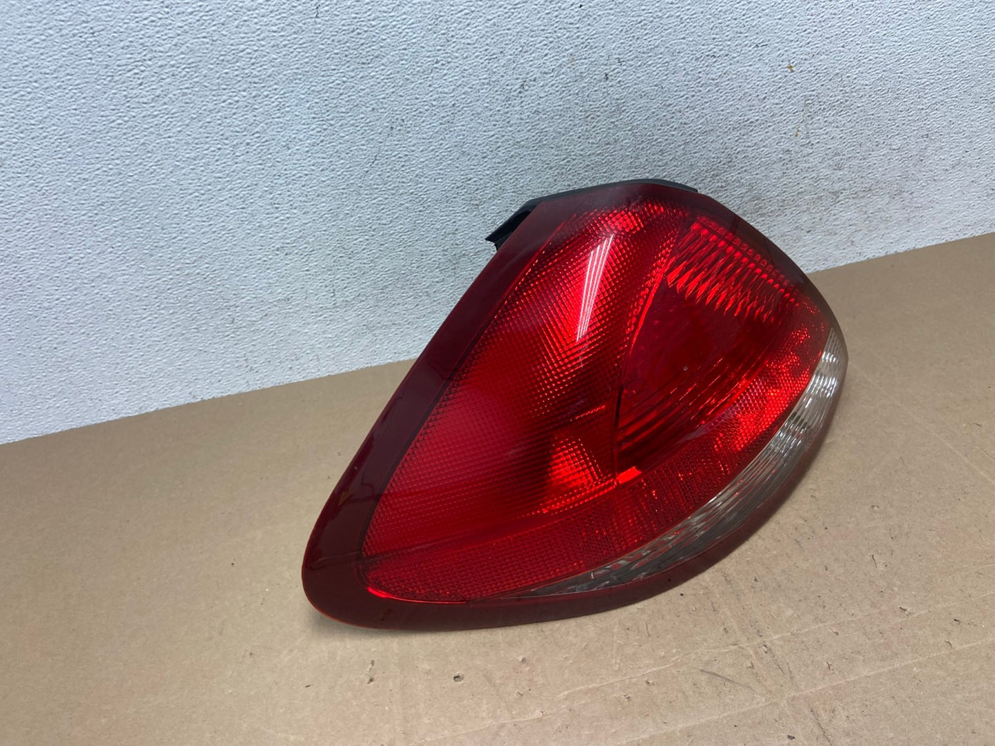 2004 2005 2006 2007 Ford Taurus Left Driver LH Side Tail Light TYC AE5053 LK2