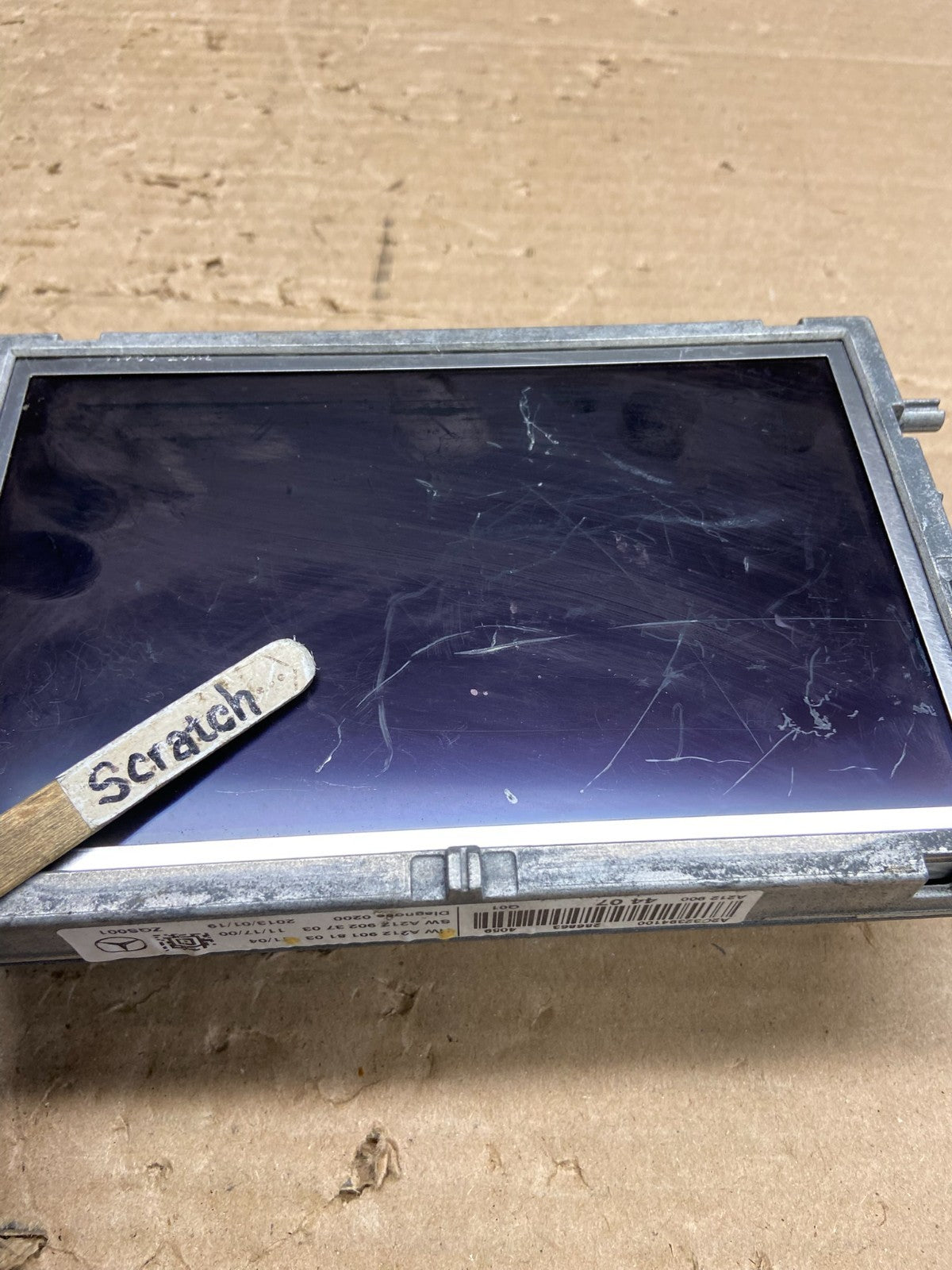 2010 to 2013 Mercedes W212 E350 Information Navigation Display Screen AG8606 DG3