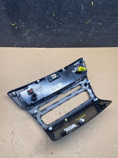 2014 2015 2016 Kia Cadenza  AC Heat Temperatue Climate Control Switch T1347 DG3