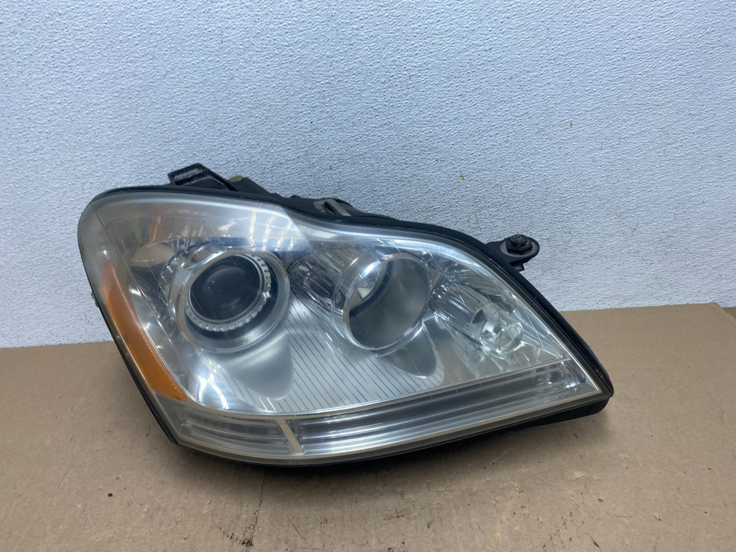 2007 to 2009 Mercedes GL-Class GL450 Right Passenger Xenon Headlight AE6869 DW0