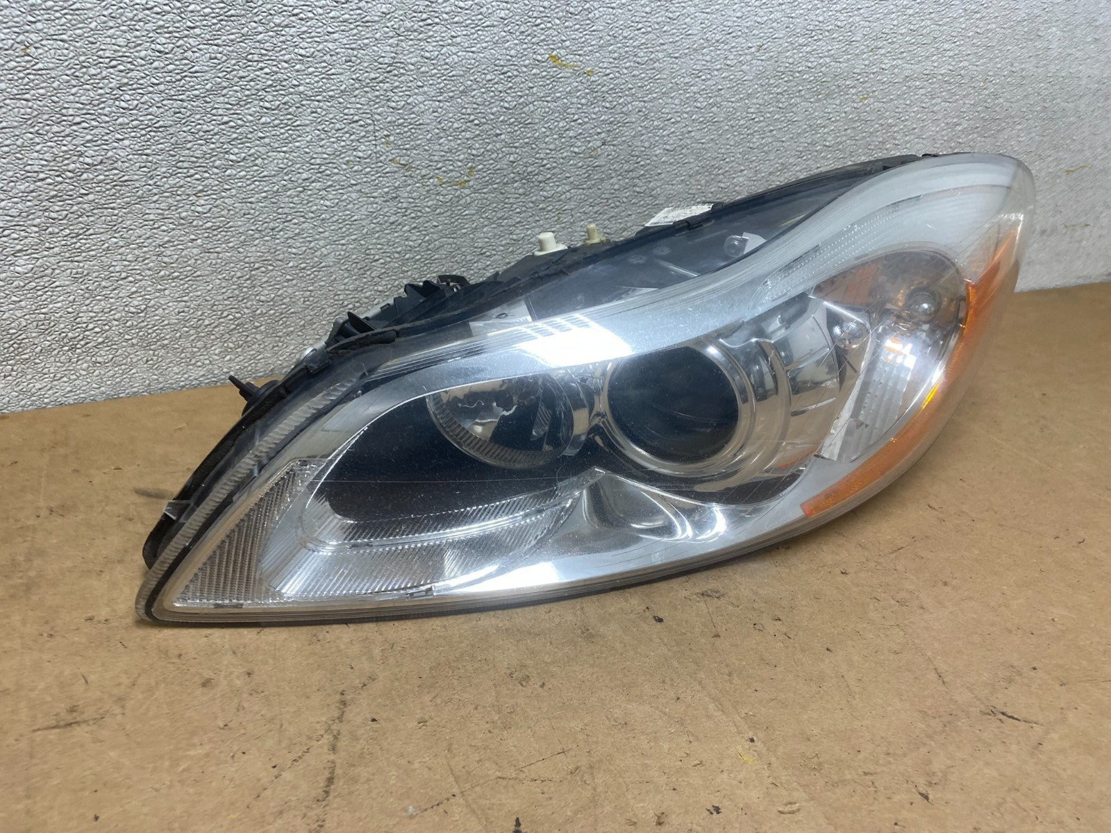 2011 2012 2013 Volvo C70 Left Driver LH Xenon HID Headlight Oem X5364 DW2