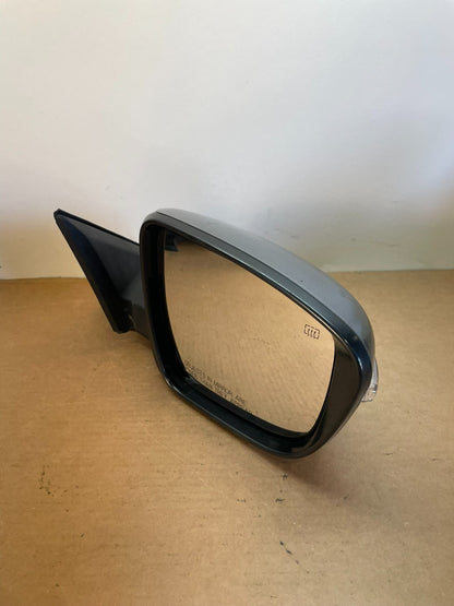 2014-2017 Nissan Rogue Right Passenger Turn Signal Door Mirror AG05952