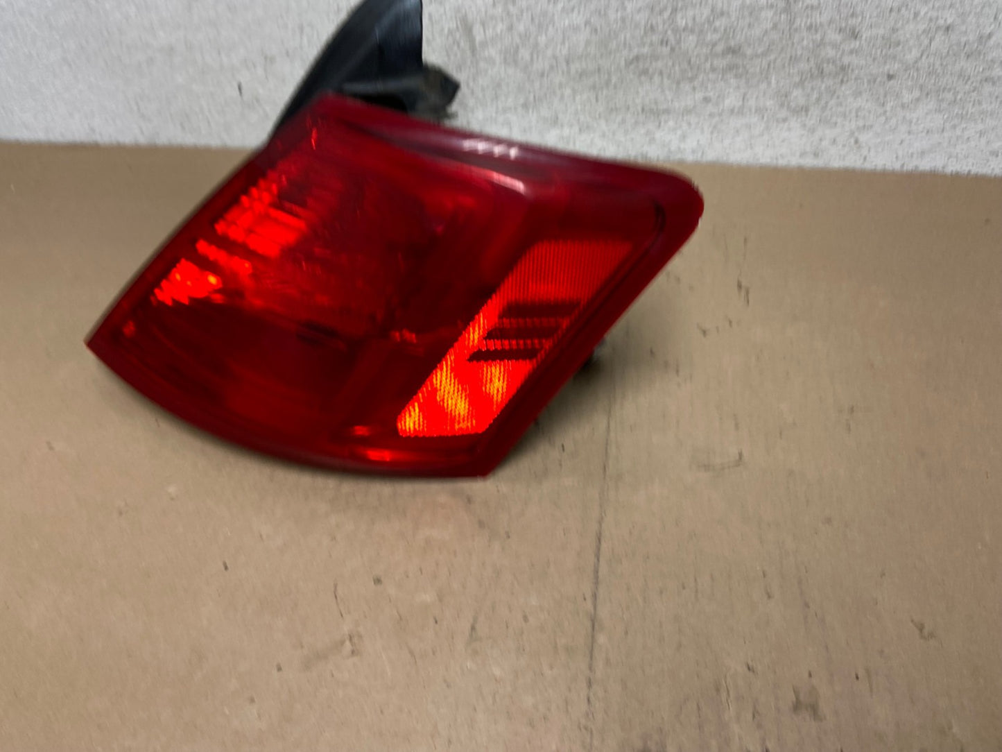 2014 to 2018 Ford Taurus Interceptor Right Passenger RH Tail Light AG4599 LK1
