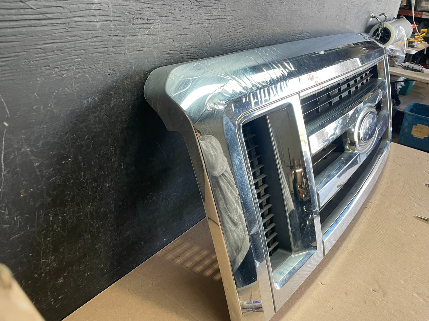 2008-2014 Ford Econoline E150 E250 Front Upper Chrome Grill Grille Oem M6345 DG2