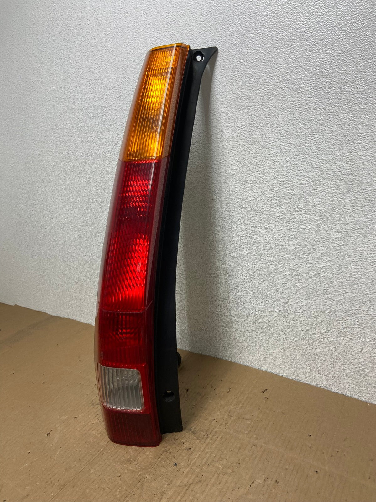 2002 2003 2004 Honda Crv Cr-v Left Driver Lh Side Tail Light Oem AB8392 LK1