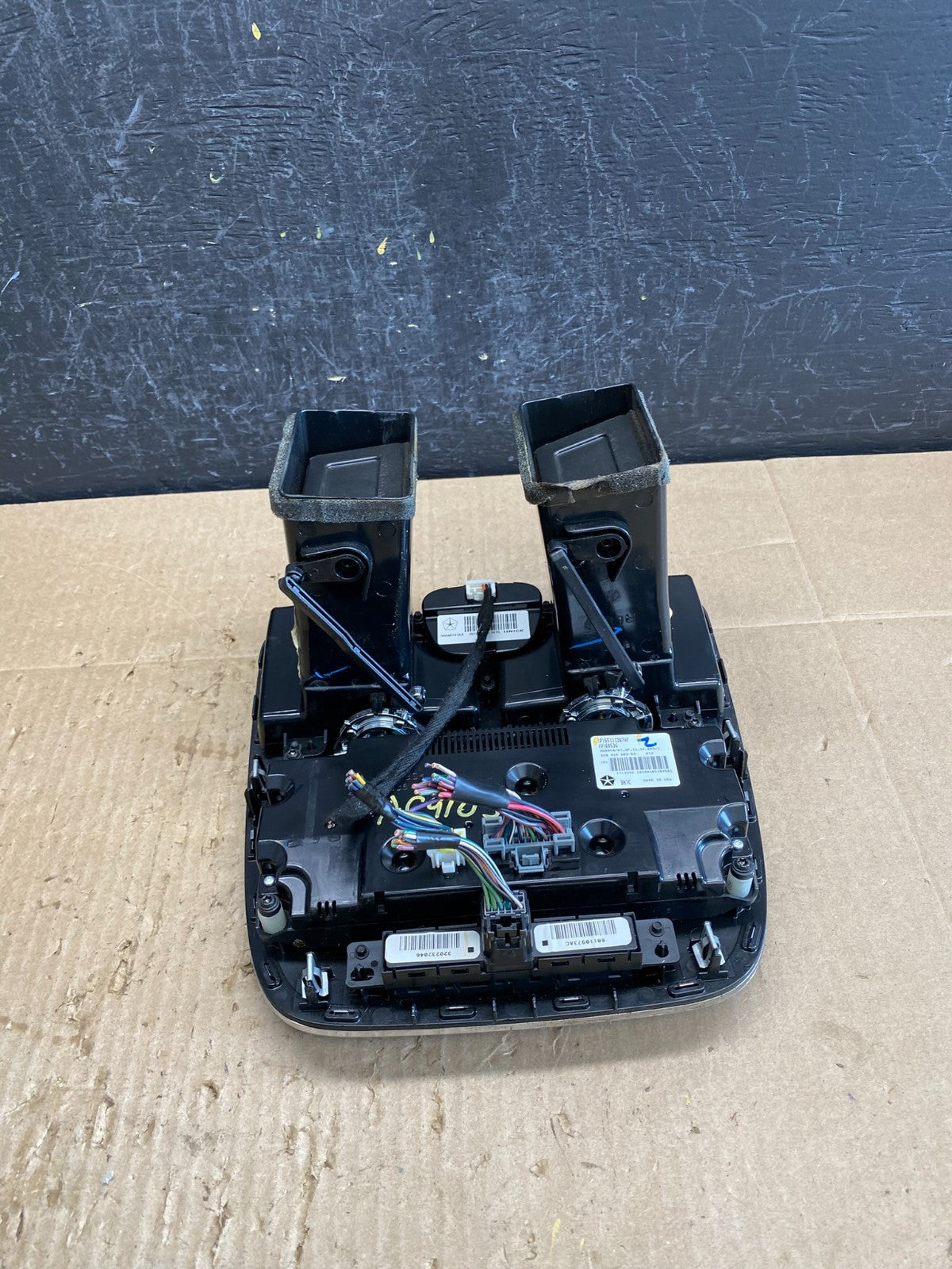 2011-2016 Chrysler Town Country Climate Control Panel Center Dash Trim AC9103 DG5