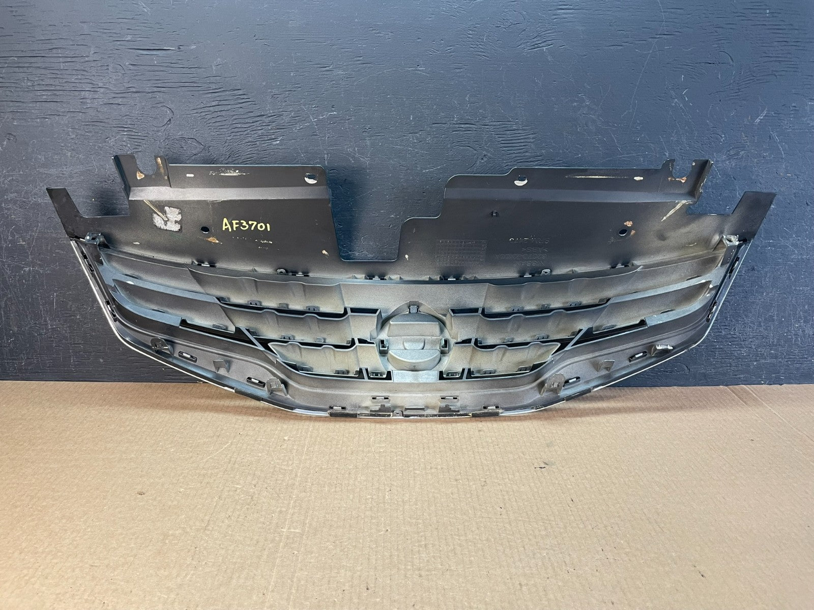 Sedan 2010 2011 2012 Nissan Altima Front Upper Grill Grille AF3701 DG3