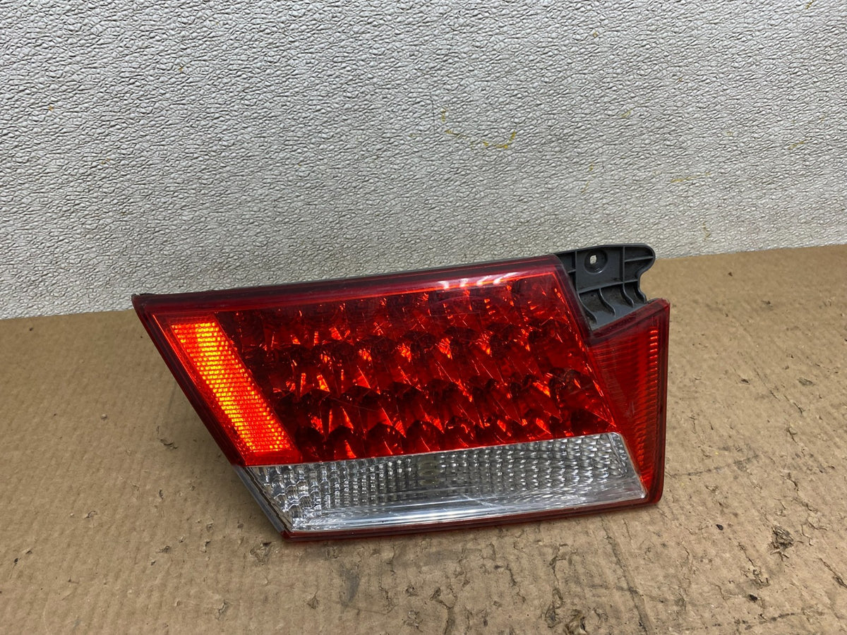2006 2007 2008 2009 Hyundai Azera Left Driver LH Inner Tail Light W7548 DW0