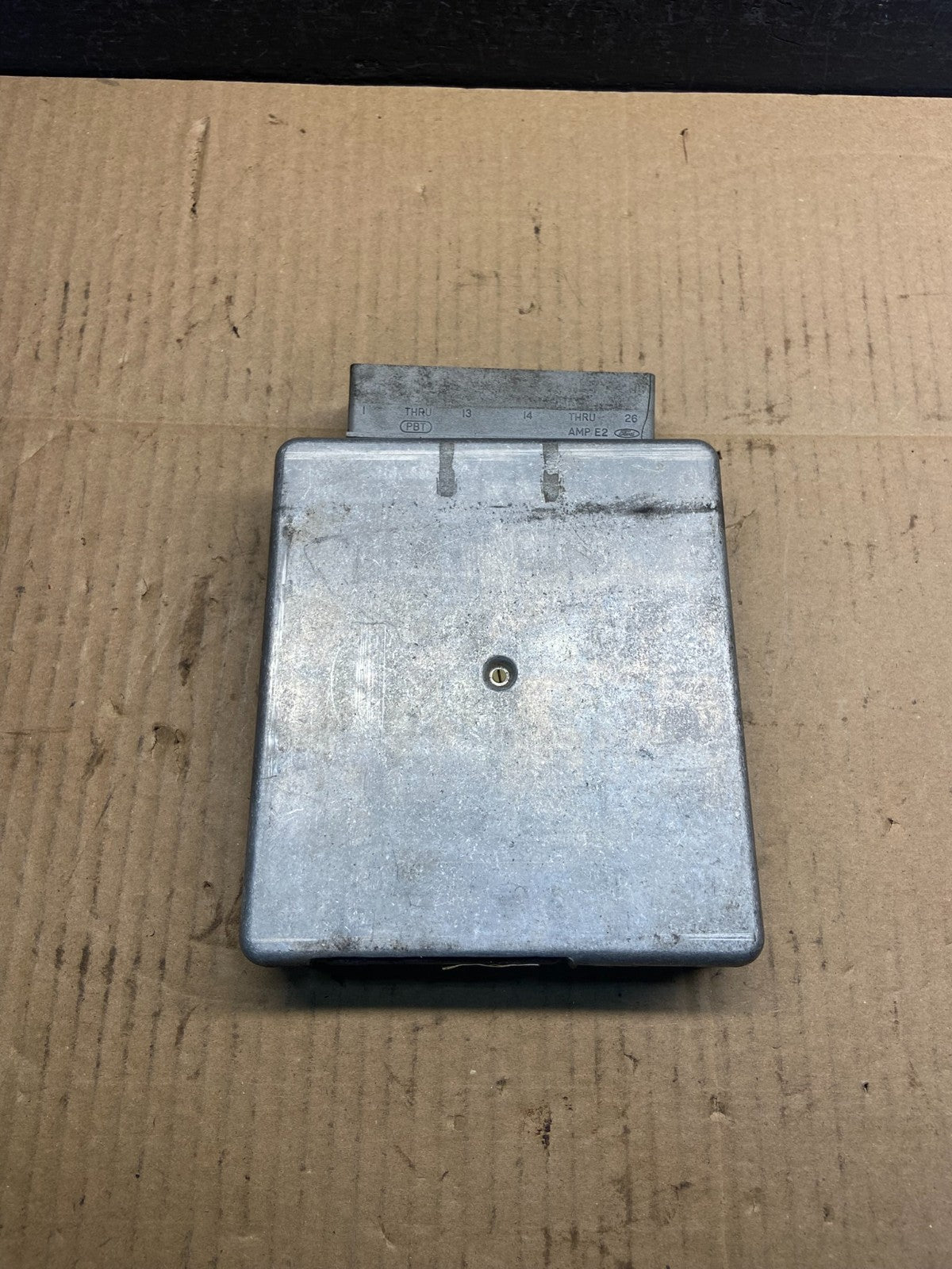 1997 Ford Van E250 4.2L Engine Control Module f7uf-12a650-ld AD2977 DW0