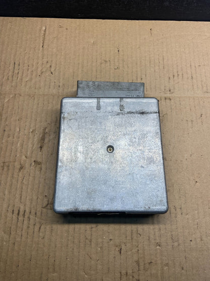 1997 Ford Van E250 4.2L Engine Control Module f7uf-12a650-ld AD2977 DW0
