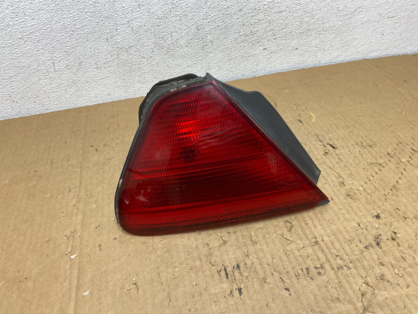 1998 - 2002 Honda Accord Coupe 2-door Left Driver LH Tail Light AD2508 DW0