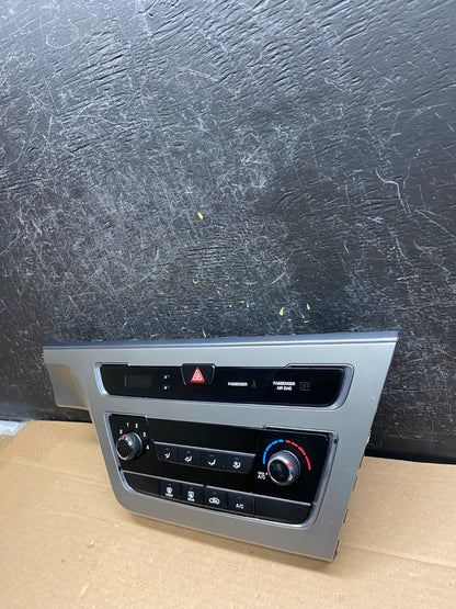 2015 to 2017 Hyundai Sonata Ac Heater Climate Control AG5126 DG4
