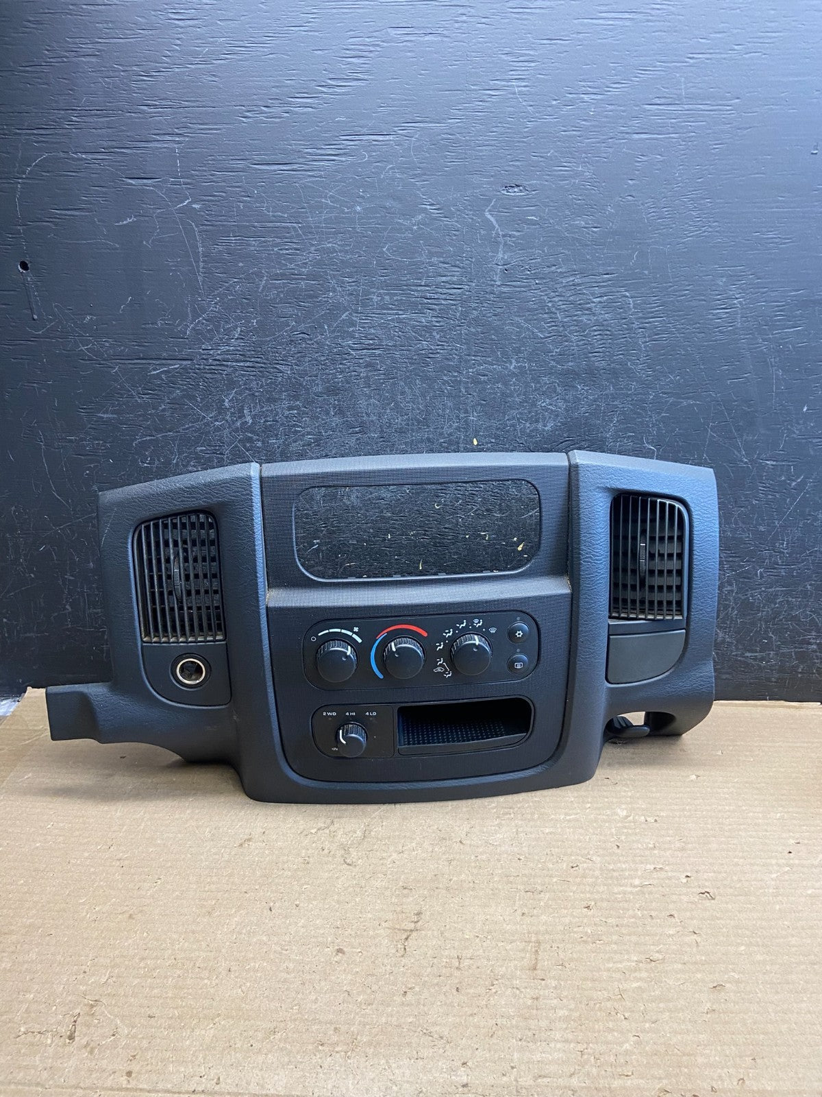 2002 to 2005 Dodge Ram Climate Control Hvac A/C Heater AH5109 DG0