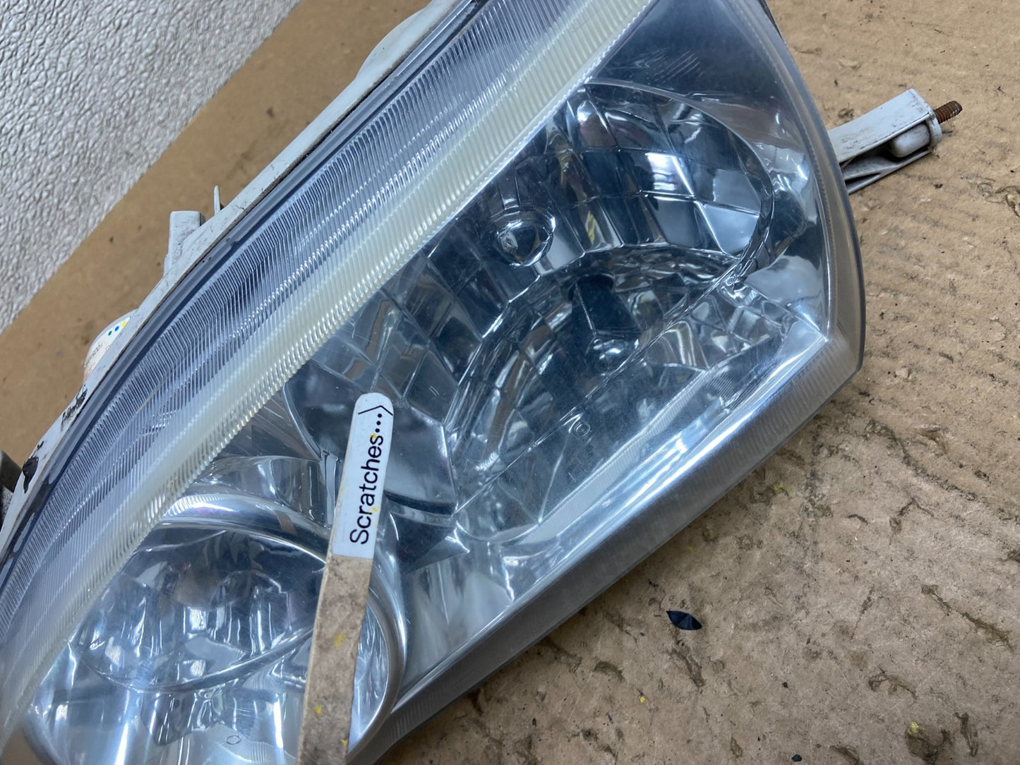 2001 2002 Toyota Corolla Left Driver LH Side Halogen Headlight Oem AA0155 DW3