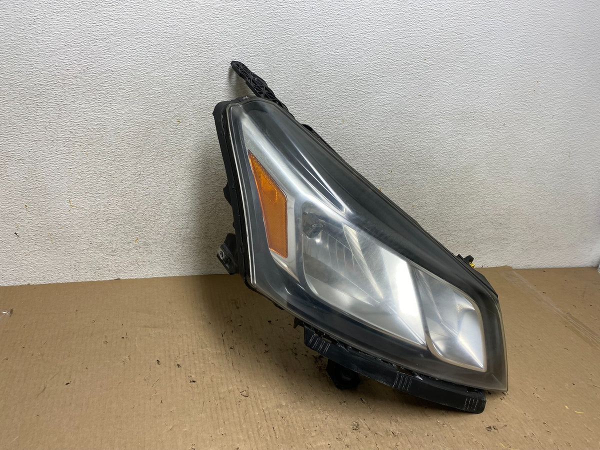 2013-2017 Chevrolet Traverse Right Passenger Side Halogen Headlight AH6605 DW1