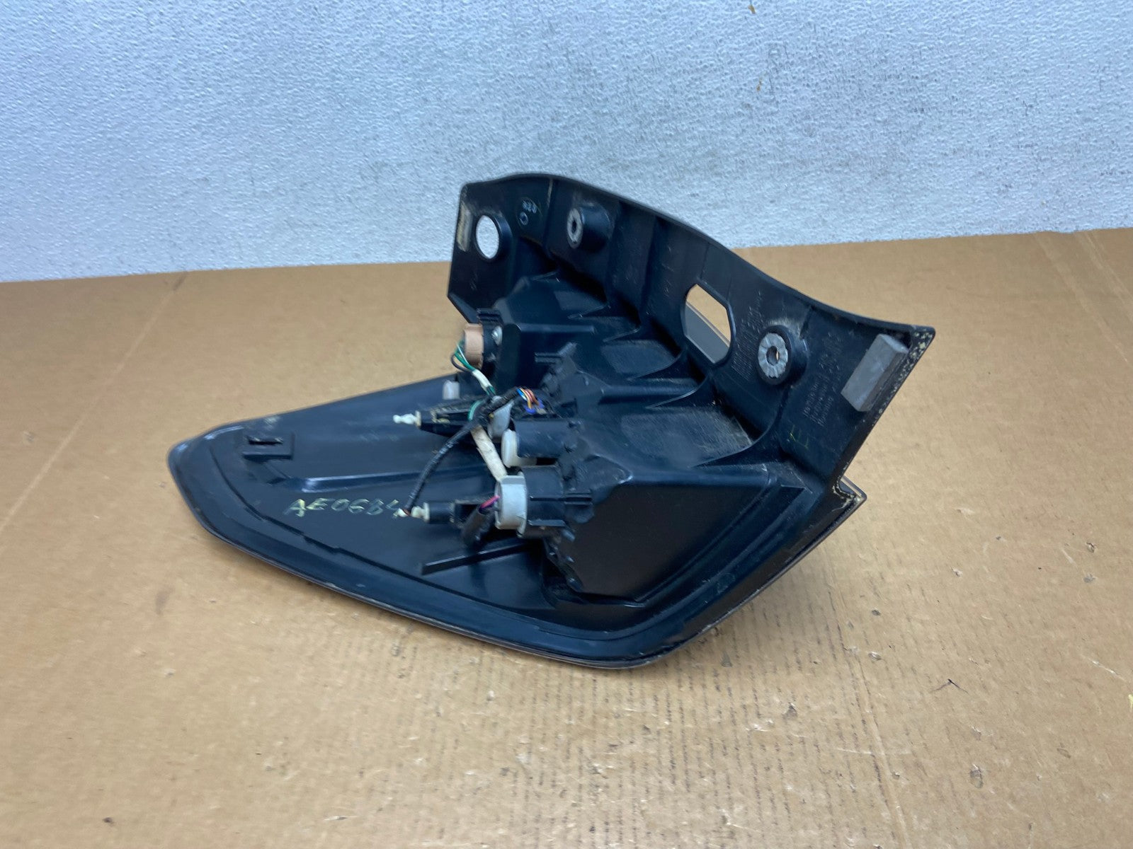 2009-2013 Subaru Forester Right Passenger Rh Side Tail Light AE0684 LK6