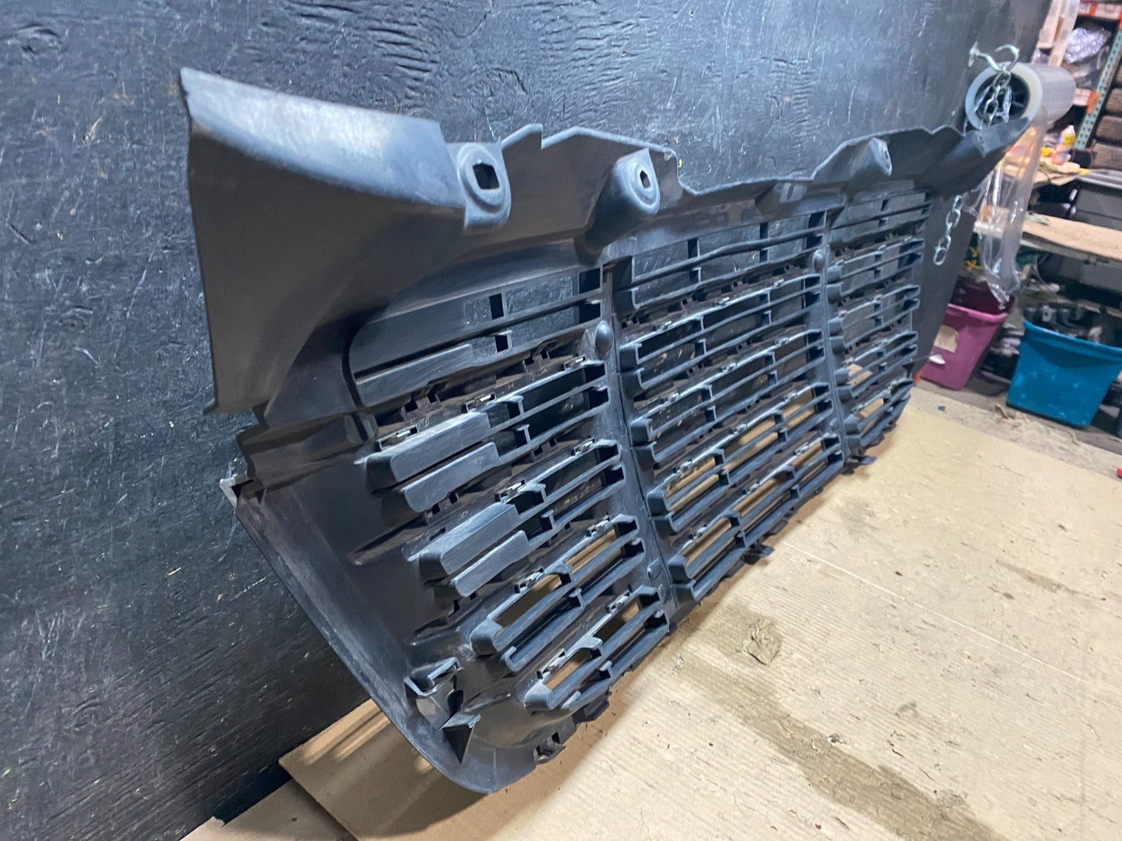 2009 to 2011 Freightliner Sprinter Front Upper Chrome Grill Grille X3391 DG9